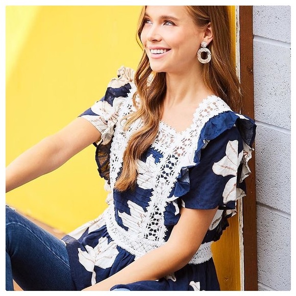 Entro Big Flowers Peplum Top - Picture 3 of 7